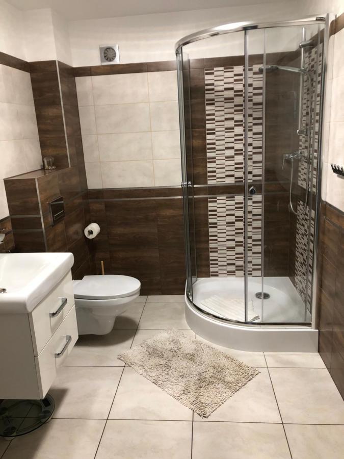 Ferienwohnung Anna Swinemuende Rycerska Esterno foto