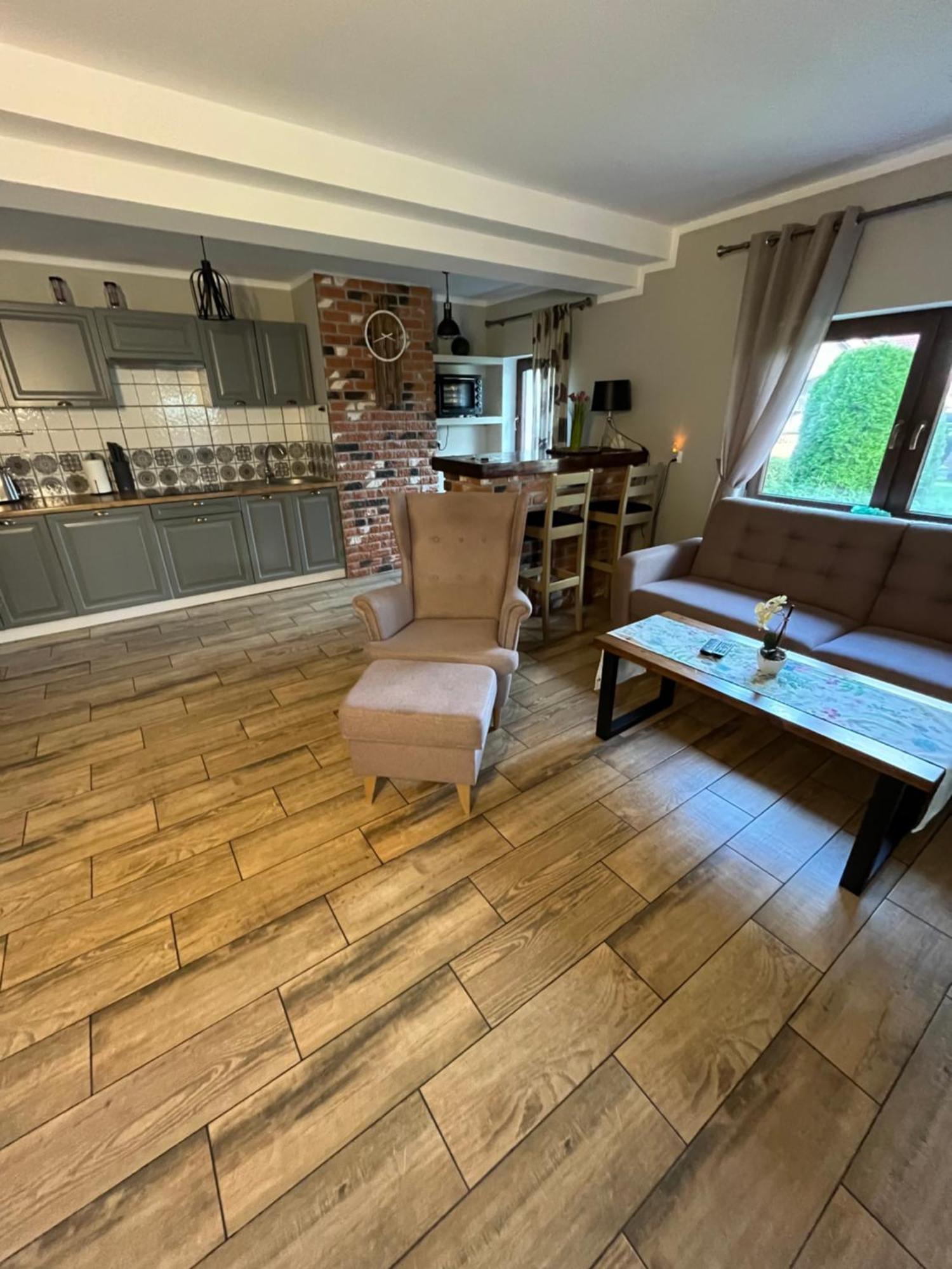 Ferienwohnung Anna Swinemuende Rycerska Esterno foto