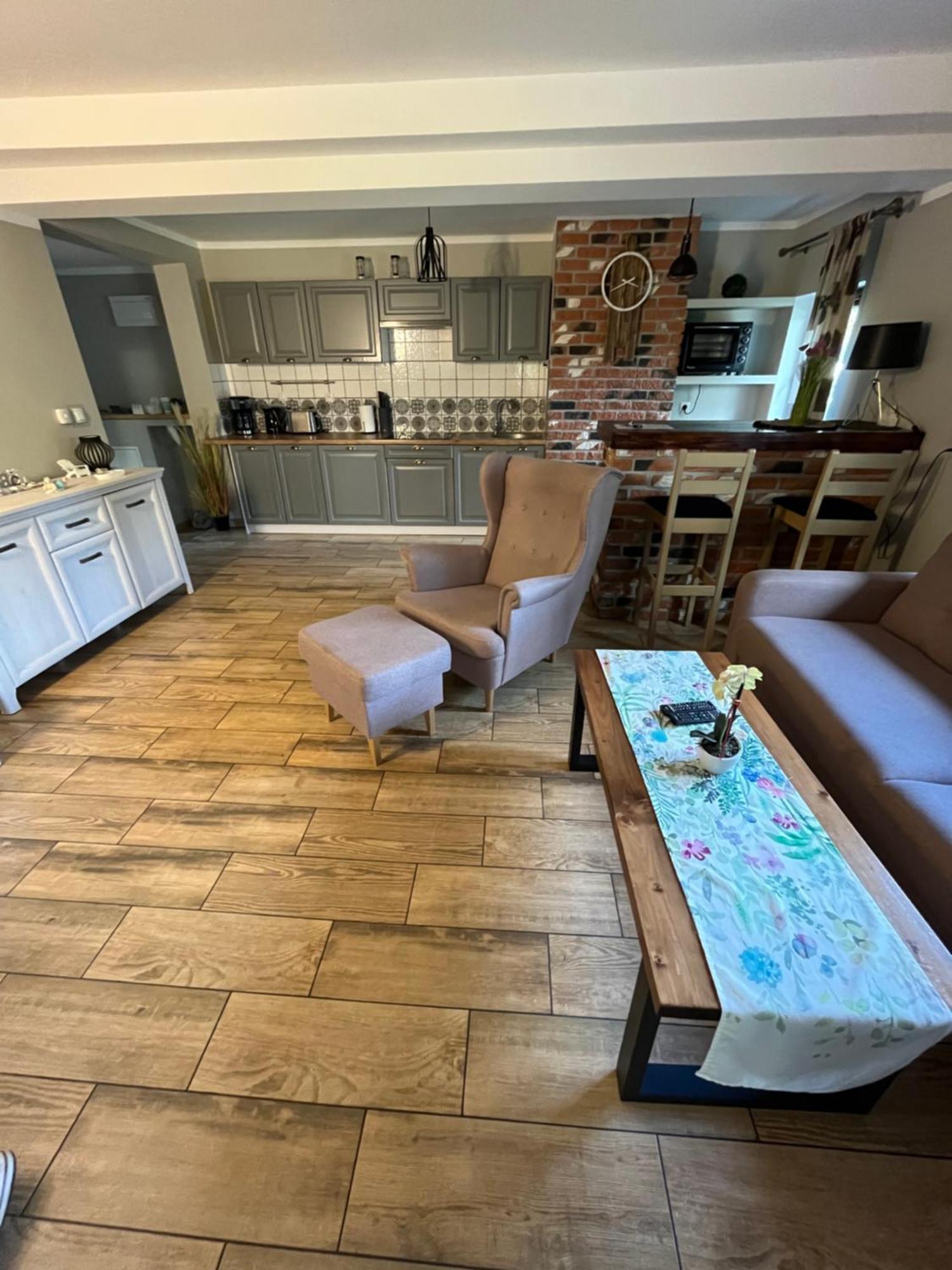 Ferienwohnung Anna Swinemuende Rycerska Esterno foto
